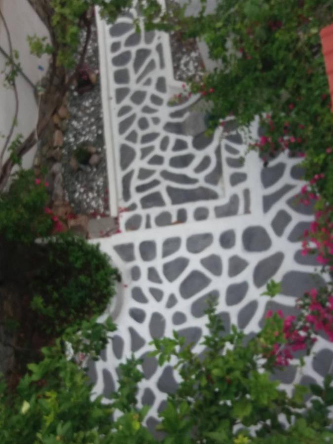 Studio In Garden Poros Town Eksteriør billede
