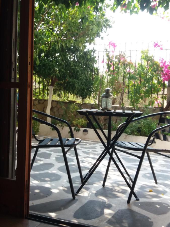 Studio In Garden Poros Town Eksteriør billede